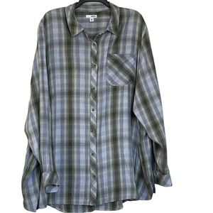 Sonoma women’s plus 4X purple green plaid button Down